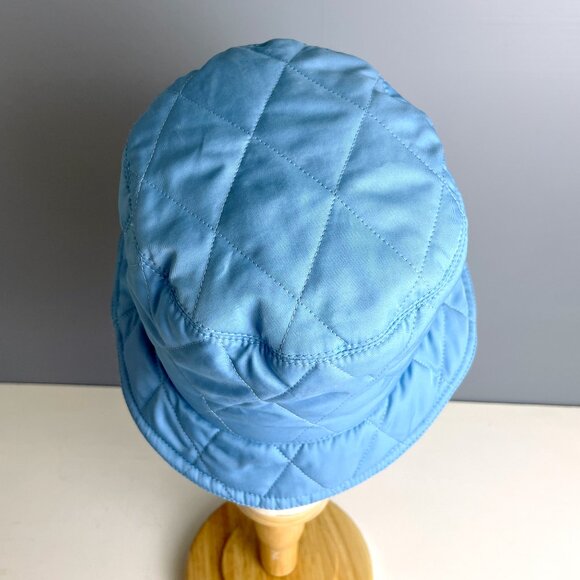 Blue Burberry quilted bucket hat - size small - Picture 5 of 8